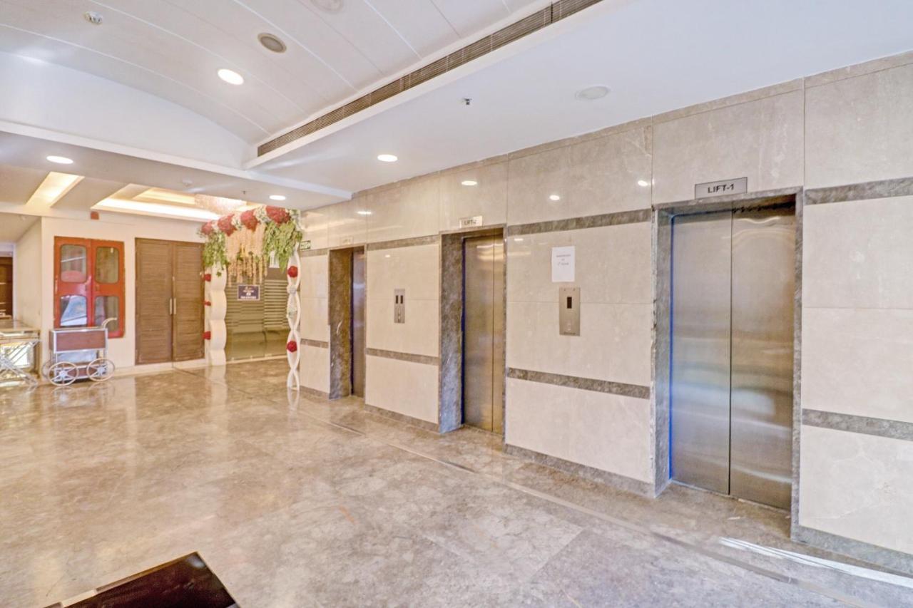 Oyo Townhouse 484 Sanskriti Hotel Delhi  Exterior photo